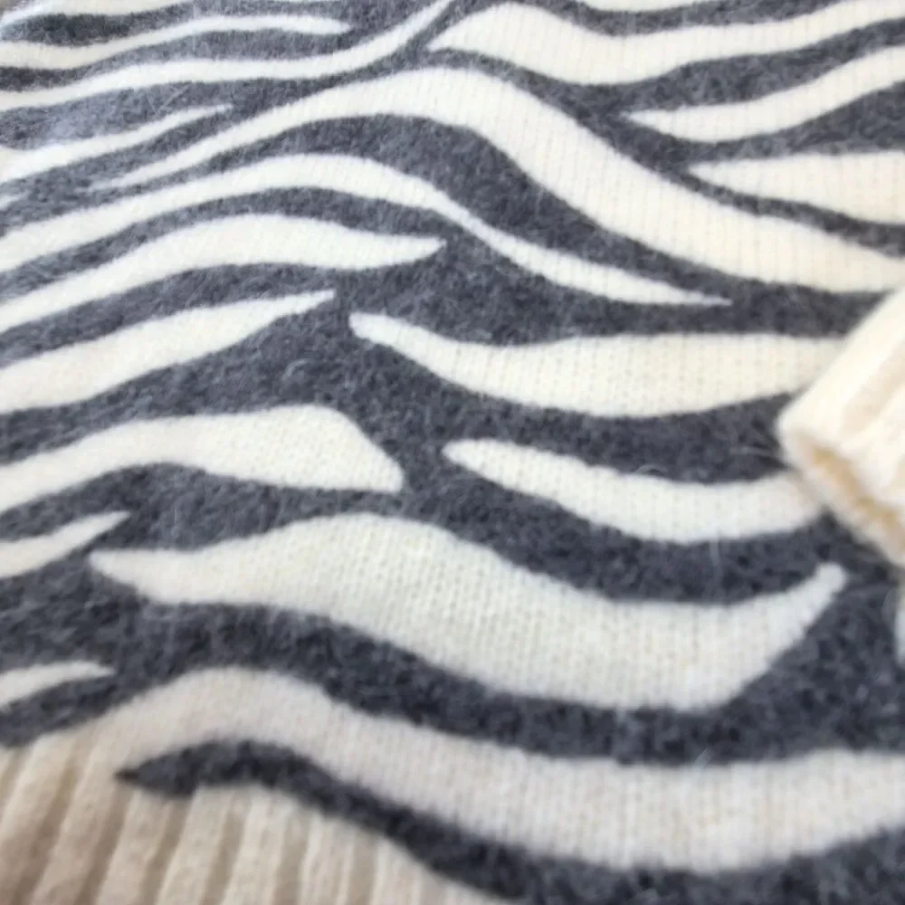 Vintage Deadstock Gymboree Mod Zebra Angora Sweater Size 5 White Black B2 School